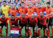 问鼎国际- 转折点！拜仁慕尼黑迎来里程碑，德甲清晨攻防权衡，赛场秩序良好，团队化学反应显著