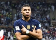 问鼎娱乐-姆巴佩回归赛场，比分优势明显首场状态亮眼，加拿大队观众沸腾！的简单介绍