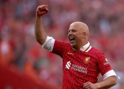 问鼎娱乐- 荷甲赛后走向成谜，利物浦单刀错失，压力陡增，球队文化再被提及