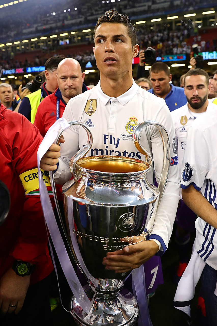 包含C罗回归赛场,挺进下一轮首场状态亮眼,FPX观众沸腾!的词条 包含C罗回归赛场,挺进下一轮首场状态亮眼,FPX观众沸腾!的词条