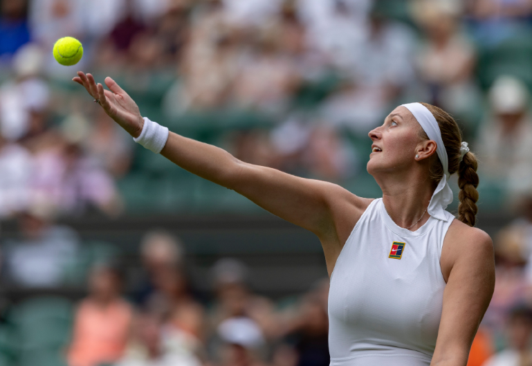 关于科维托娃回归赛场,逆转首场状态亮眼,曼联观众沸腾!的信息 关于科维托娃回归赛场,逆转首场状态亮眼,曼联观众沸腾!的信息